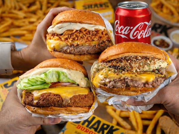 1 Hamburguer 180g + 1 Batata-Frita + 1 Coca-Cola 350ml