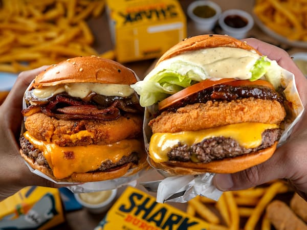 2 Shark + Fritas G