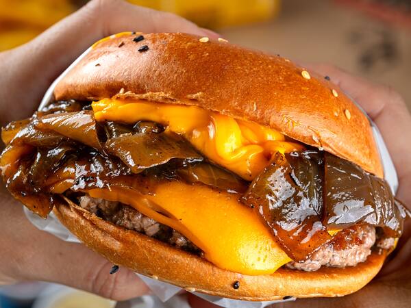 Baby Shark Melt (Cheddar Cremoso e Cebola Caramelizada) 110g